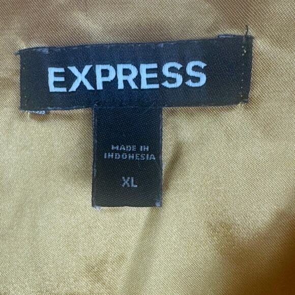 Express Womens Yellow Short Sleeve Dress Ruffle Bottom Small Dot Pattern XL - Picture 4 of 10